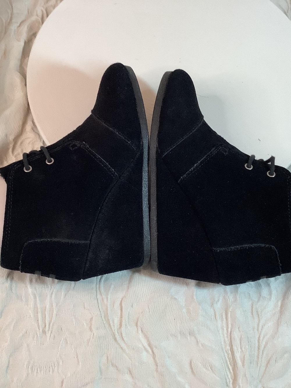 EUC Toms black suede wedge ankle boots sz, 6 - Picture 5 of 12